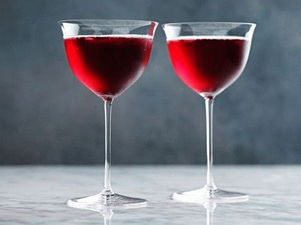 Il sangue di Nelson: un cocktail con champagne e porto