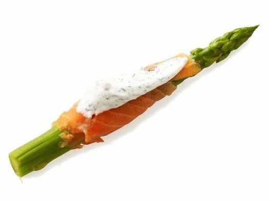 38. Asparagi a fettine di salmone