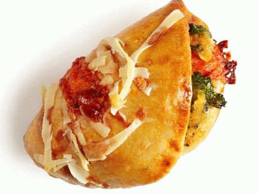 Tasche con broccoli e formaggio