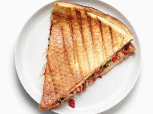 13. Panini con pizza