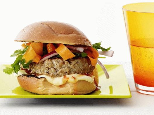 Hamburger in stile tailandese con carne di maiale tritata (n. 34)
