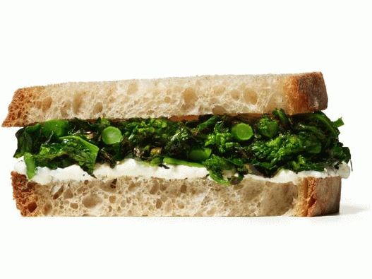 Panino con broccoli e ricotta (n. 8)