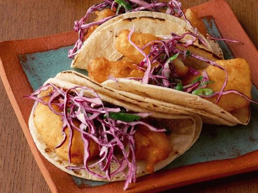 40. Tacos con pesce e insalata