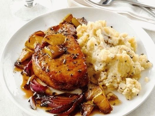 No. 27: Un lombo in umido con sidro di mele e un contorno di patate schiacciate con yogurt