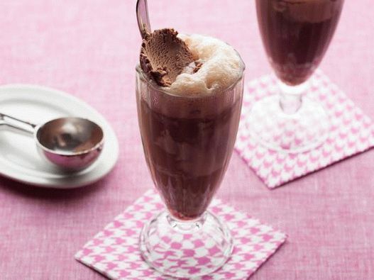 Foto di Affogato con birra al cioccolato e gelato