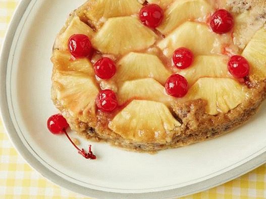 Foto Flapper Cake all'ananas in una pentola a cottura lenta