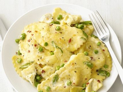 Foto di Agnolotti con salsa e carciofi