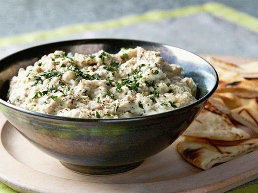 Foto Babaganush - Antipasto di melanzane al forno mediorientale