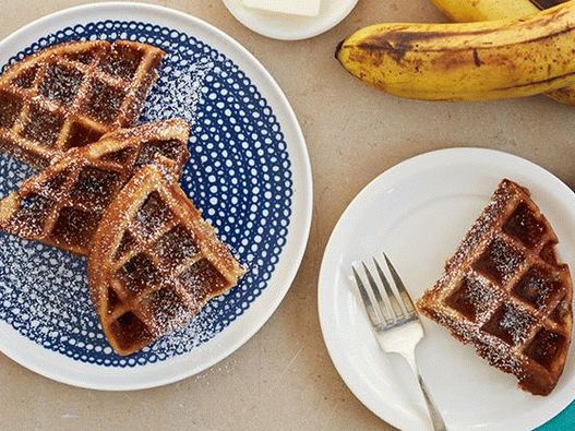 Foto di pane alla banana in un waffle