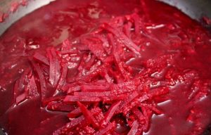 Borsch con barbabietole al forno