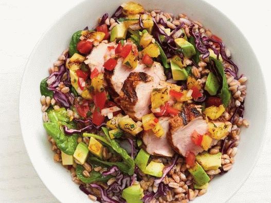 Photo Bowl con farro, maiale e ananas