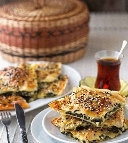 Foto di Borek con spinaci e formaggio feta