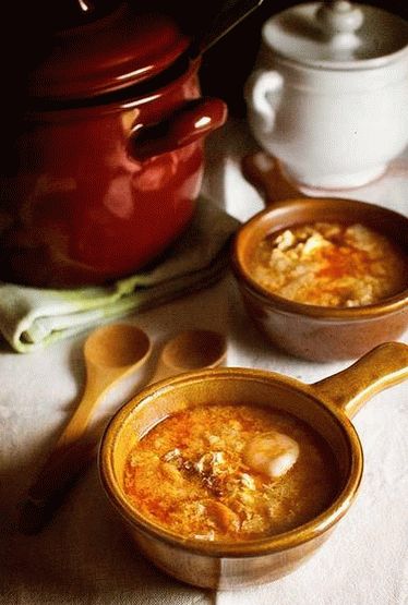 Zuppa di pane con aglio foto