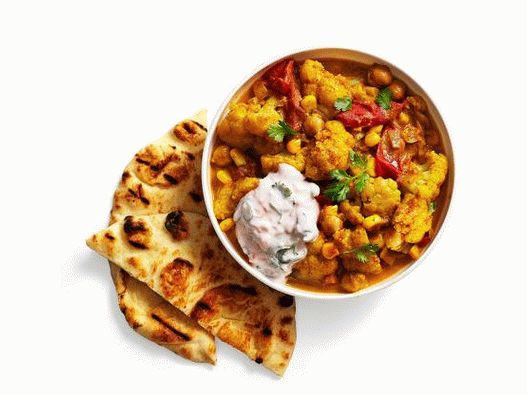 Foto di cavolfiore in salsa di pomodoro al curry