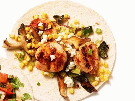 Foto di Fajitas con gamberi, funghi e mais