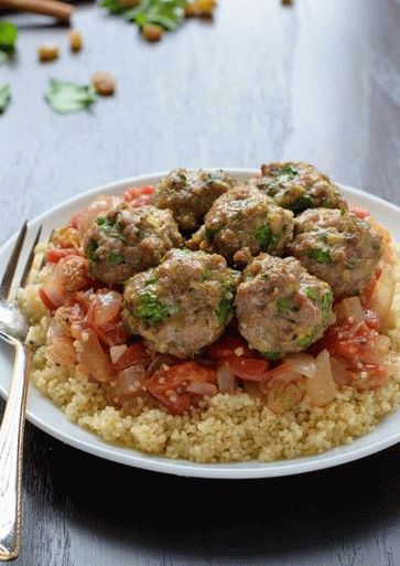 Foto polpette africane con couscous