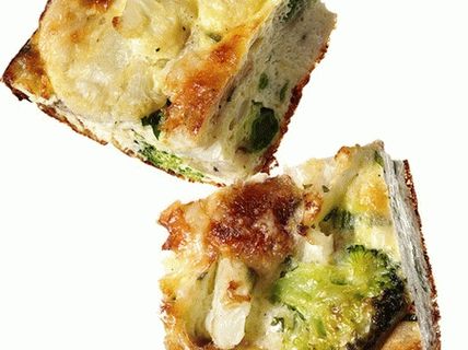 Foto di Frittat con broccoli e formaggio cheddar