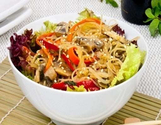 Funchoza con funghi prataioli