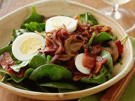 Insalata di spinaci perfetta con foto