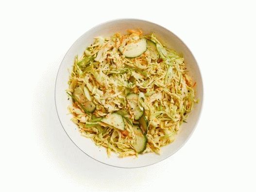Insalata di cavoli lenta Photo Cole con cetrioli