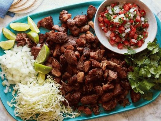 Foto di Karnitas in una pentola a cottura lenta