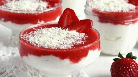 Foto granito di fragole con mascarpone