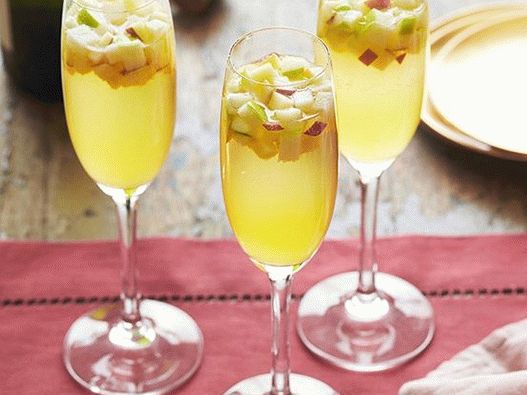 Photo Cocktail con sidro e spezie