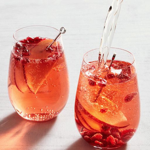 Foto di un cocktail di Shorle con Campari