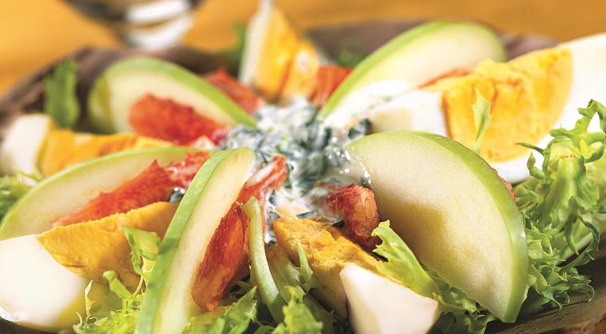 Insalata di granchio con mela