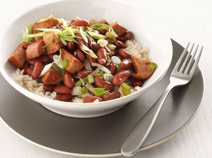 Fagioli rossi foto con salsiccia e riso