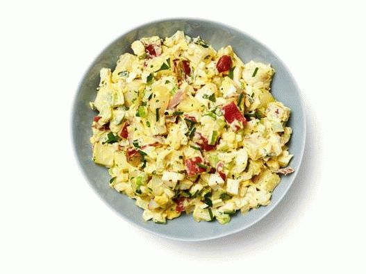 Foto Insalata di patate cremosa con uova