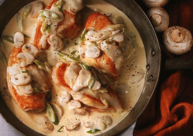 Pollo in salsa di funghi