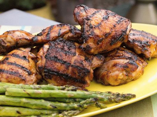 Foto di cosce di pollo alla griglia