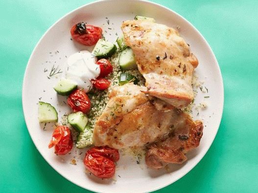 Foto Cosce di pollo al forno e couscous con aneto