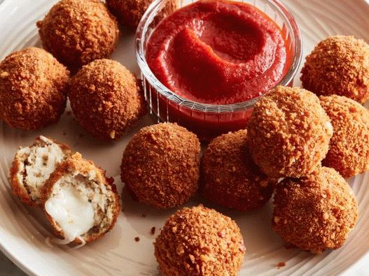 Foto Polpette impanate con formaggio