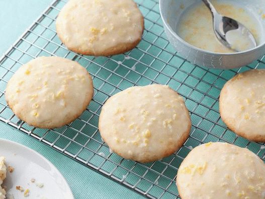 Foto biscotti al limone con ricotta e glassa al limone