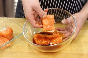 Salmone grigliato con zucchine