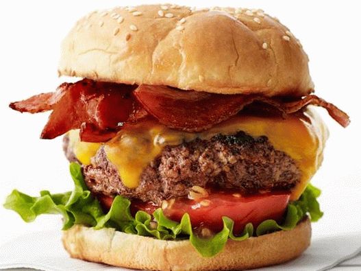 Burger con pancetta e formaggio