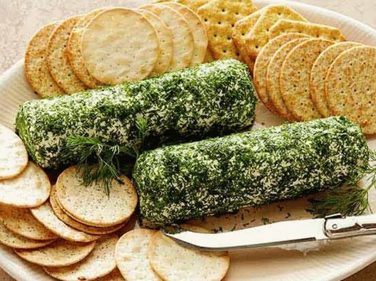 Formaggio di capra cosparso di aneto