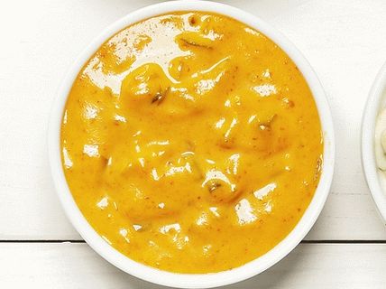 Foto di maionese con salsa sriracha