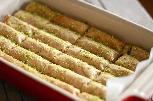 Foto Baklava al miele sotto forma di panini