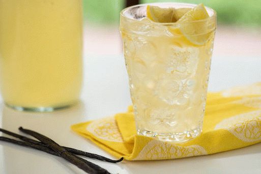 Foto Limonata al miele e vaniglia