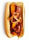3. Hot dog con formaggio fuso e pancetta