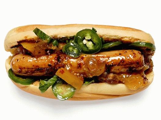 Hot dog con chutney e condimento