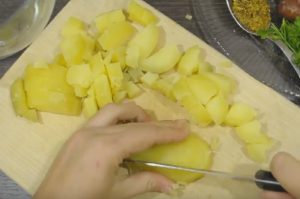 Insalata di patate tedesca con salsicce di caccia - 1