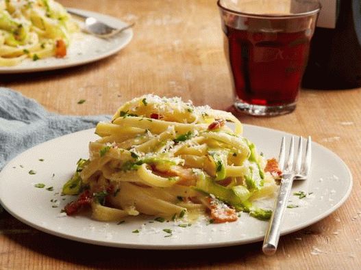 Foto Carbonara Pasta agli Asparagi