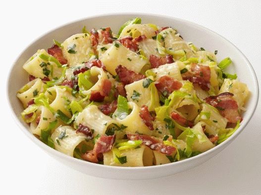 Foto di rigatoni con pancetta e porro