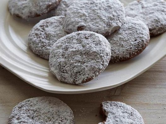 Foto Biscotti al cioccolato e nocciole