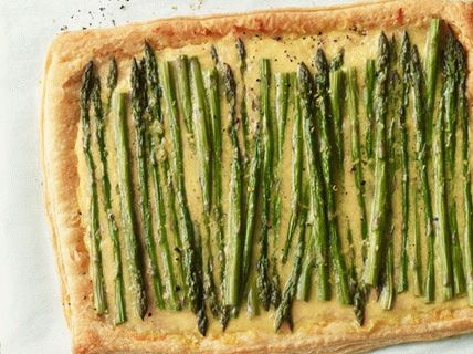 Foto torta con asparagi e formaggio