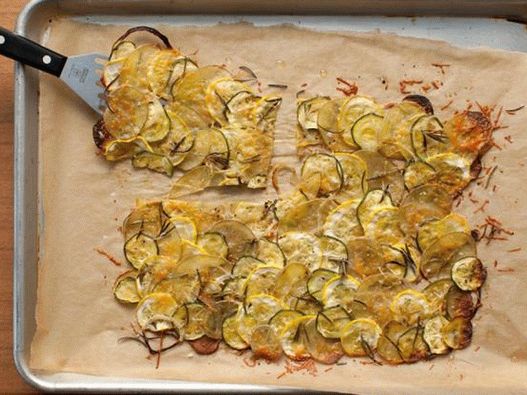 Gratin di patate, zucchine e zucchine gialle